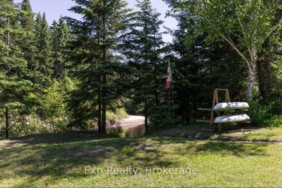 27 Groeger Road • Huntsville, ON photo 17