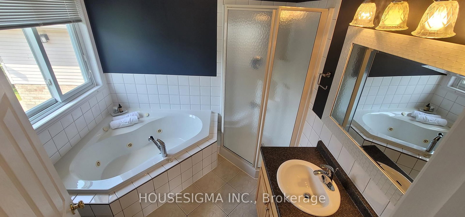14 Church Street • Kincardine, ON photo 12