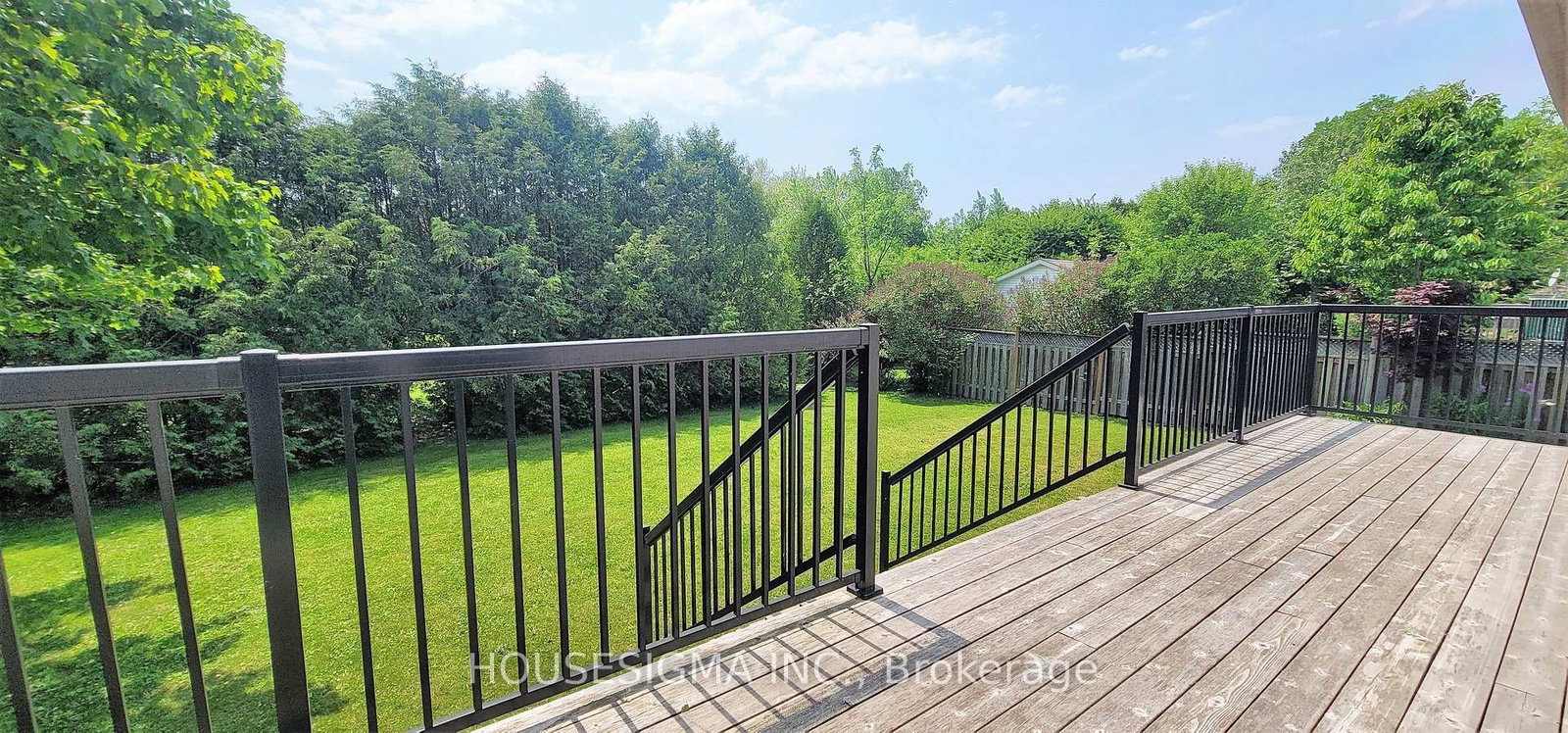 14 Church Street • Kincardine, ON photo 16