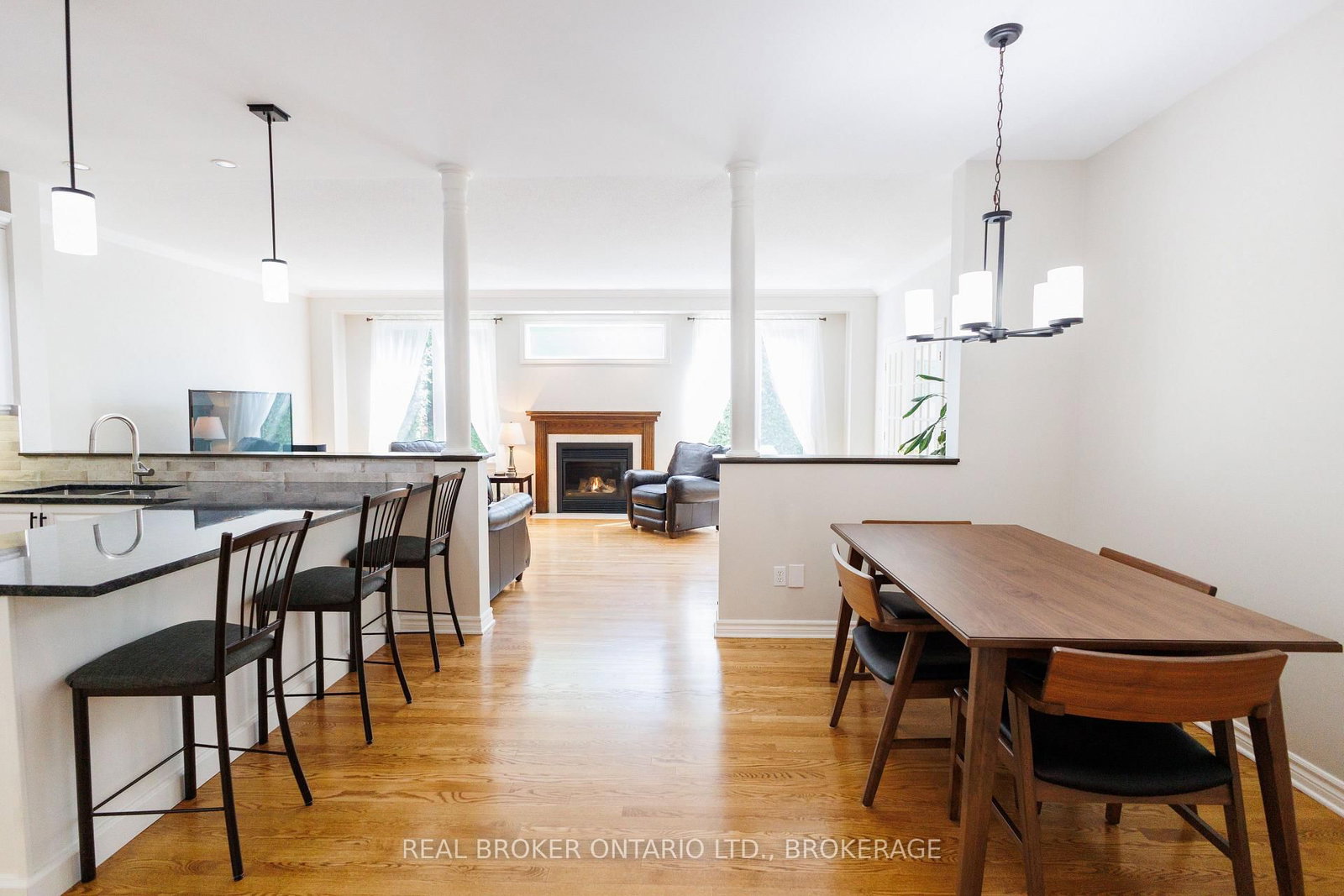 11 Redbridge Crescent • Ottawa, ON photo 18