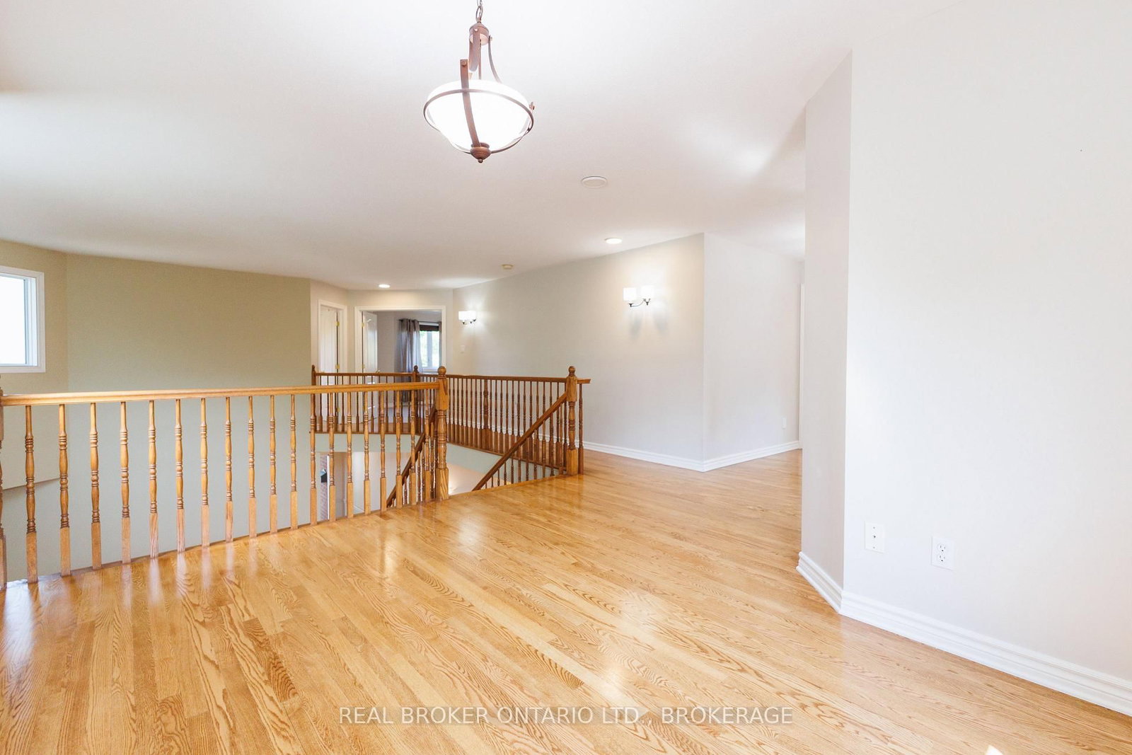 11 Redbridge Crescent • Ottawa, ON photo 27