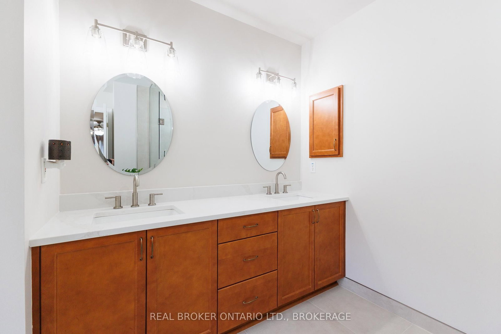 11 Redbridge Crescent • Ottawa, ON photo 36