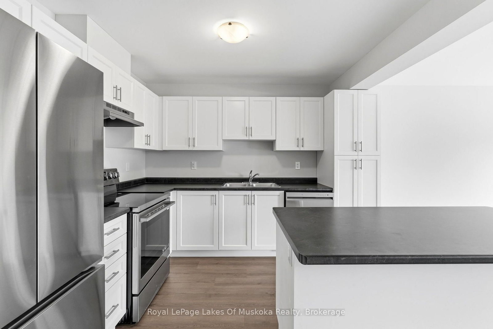 17 MCCONNELL Crescent • Bracebridge, ON photo 11