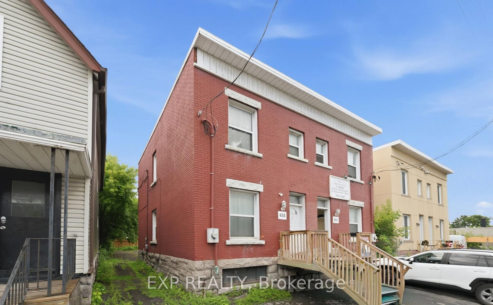453 Catherine, Ottawa, Ontario K1R 5T7