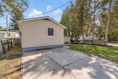 198 Munroe Street — photo 2