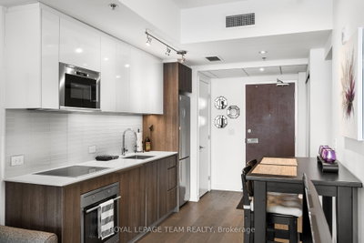 Unit 2103 — 199 Slater Street — photo 5