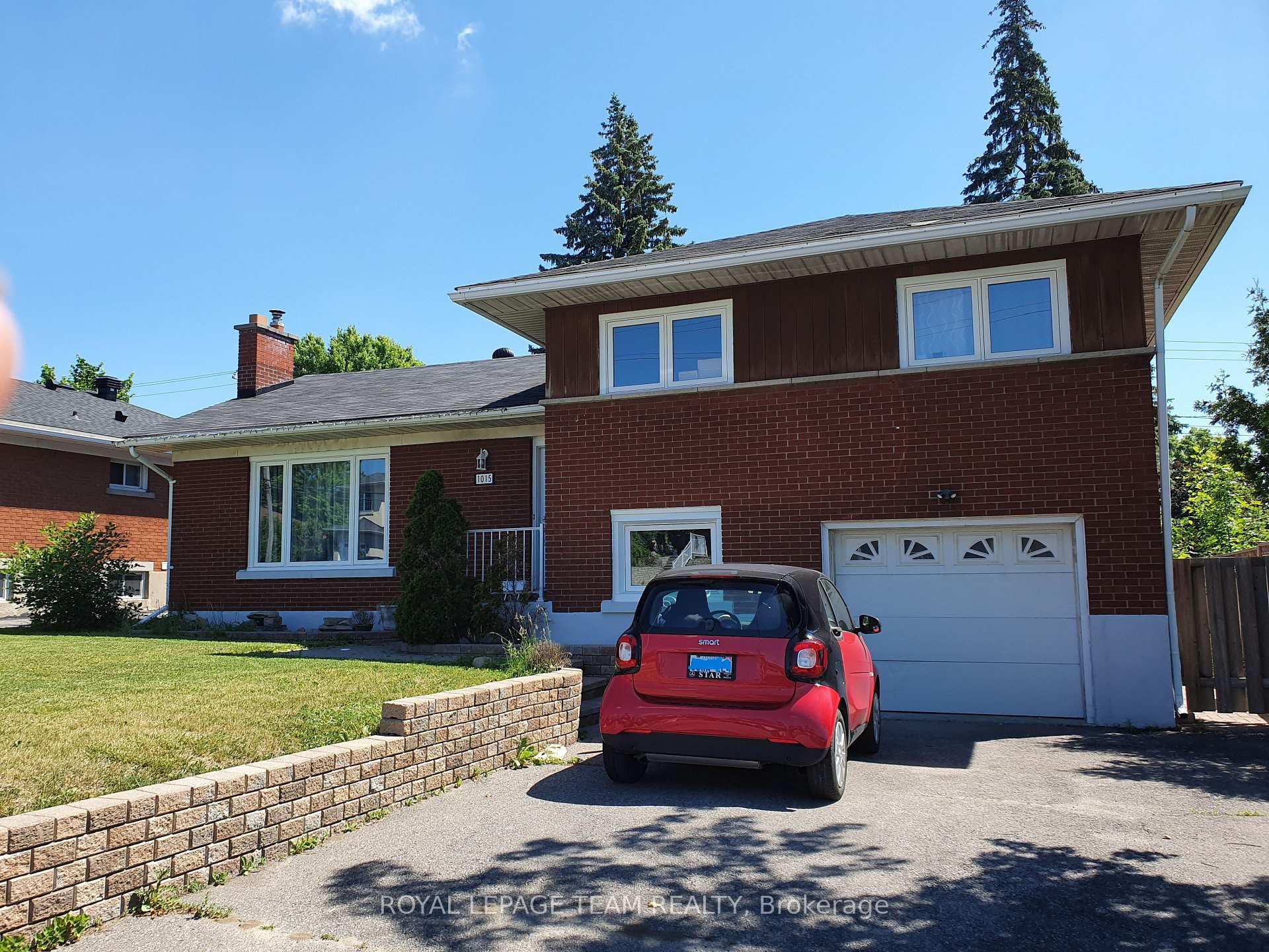 1015 Pinecrest Road, Ottawa, ON