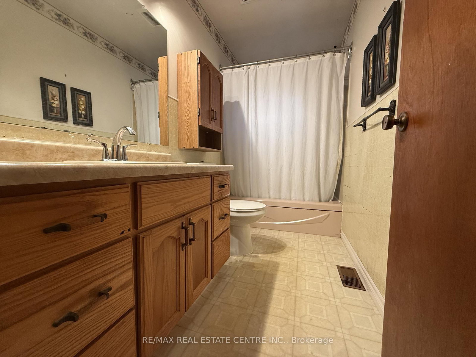 411 W Main Street • Southgate, ON photo 11