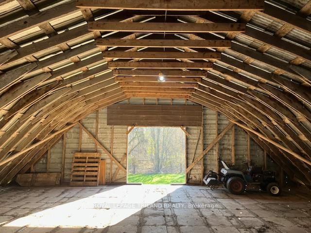 24909 Queens Line • West Elgin, ON photo 16