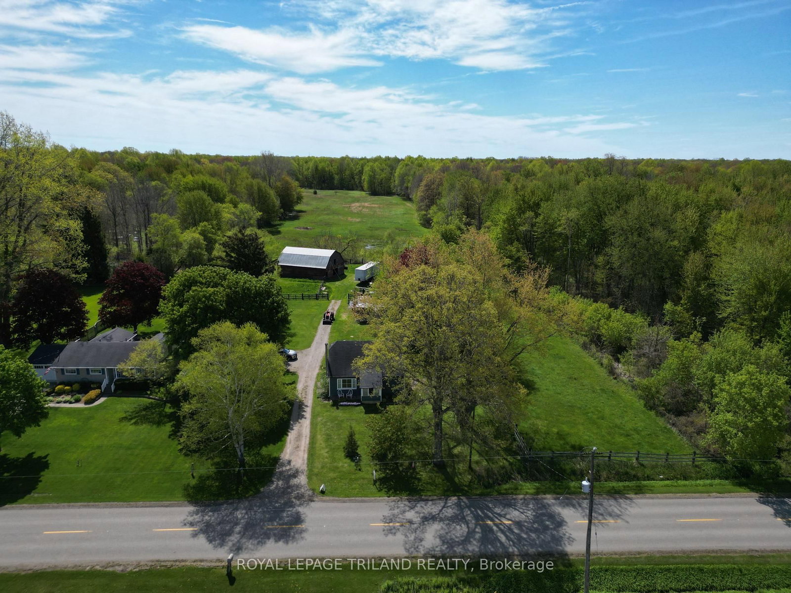 24909 Queens Line • West Elgin, ON photo 4