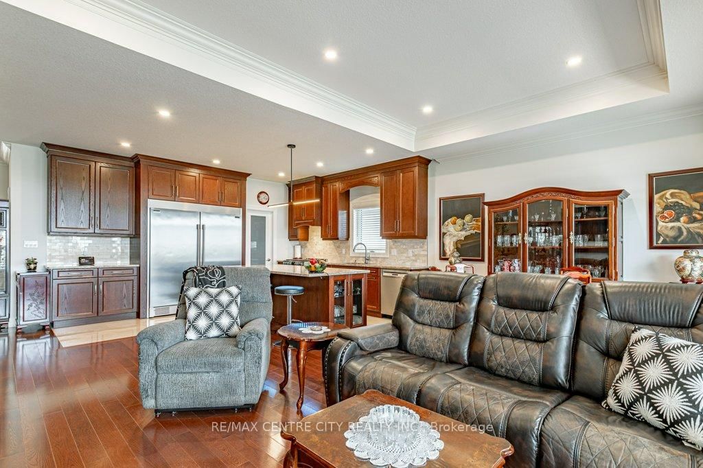 26 Elwood Street • Strathroy-Caradoc, ON photo 16
