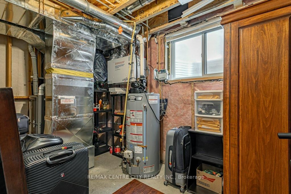 26 Elwood Street • Strathroy-Caradoc, ON photo 31