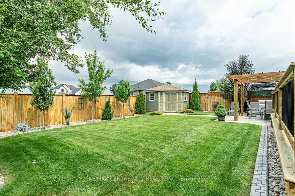 26 Elwood Street • Strathroy-Caradoc, ON photo 36