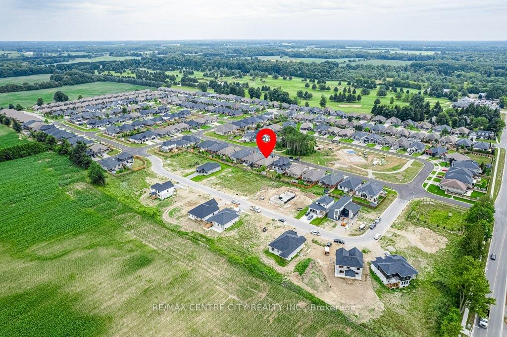 26 Elwood Street • Strathroy-Caradoc, ON photo 43