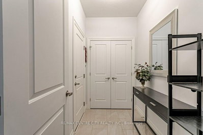 26 Elwood Street • Strathroy-Caradoc, ON photo 7