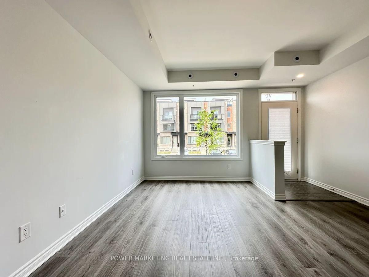 641 Makwa Private • Ottawa, ON photo 10