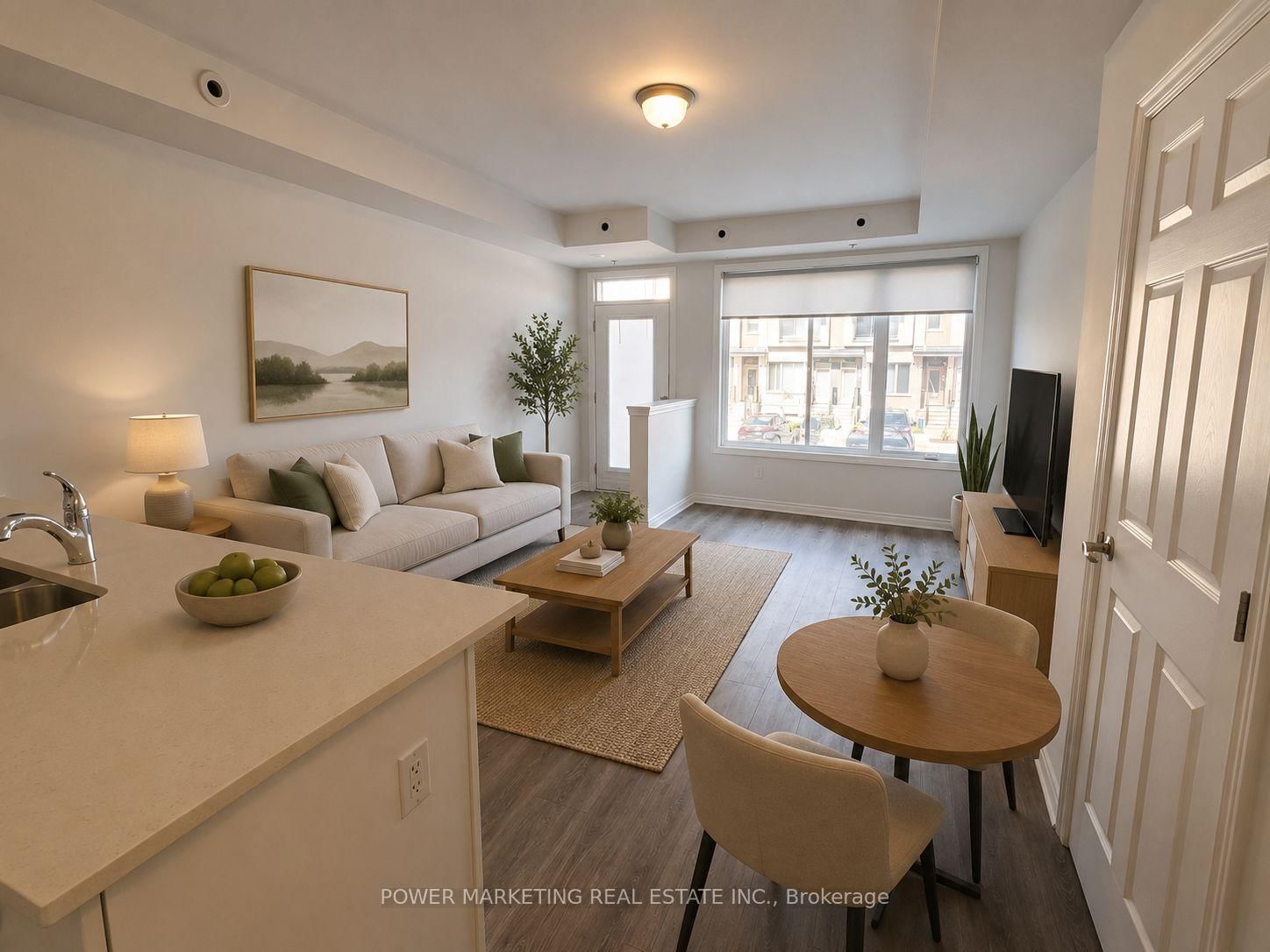 641 Makwa Private • Ottawa, ON photo 2