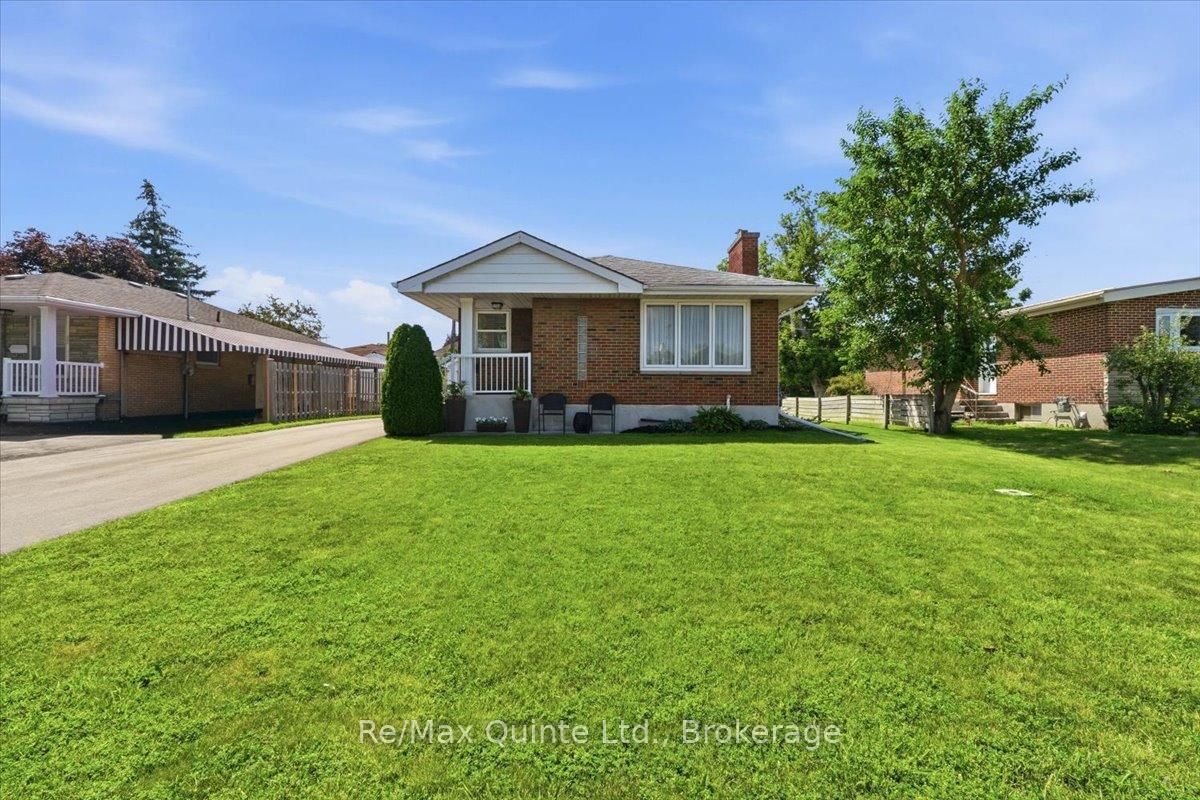 4 Gould Street • Quinte West, ON photo 36