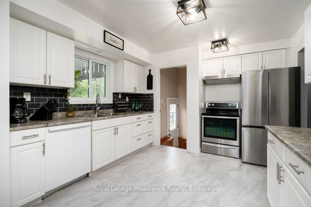 92 Wallbridge Crescent • Belleville, ON photo 14