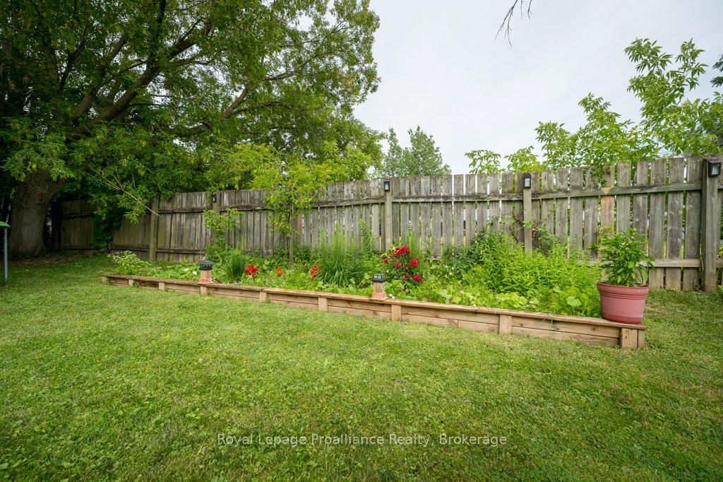 92 Wallbridge Crescent • Belleville, ON photo 40