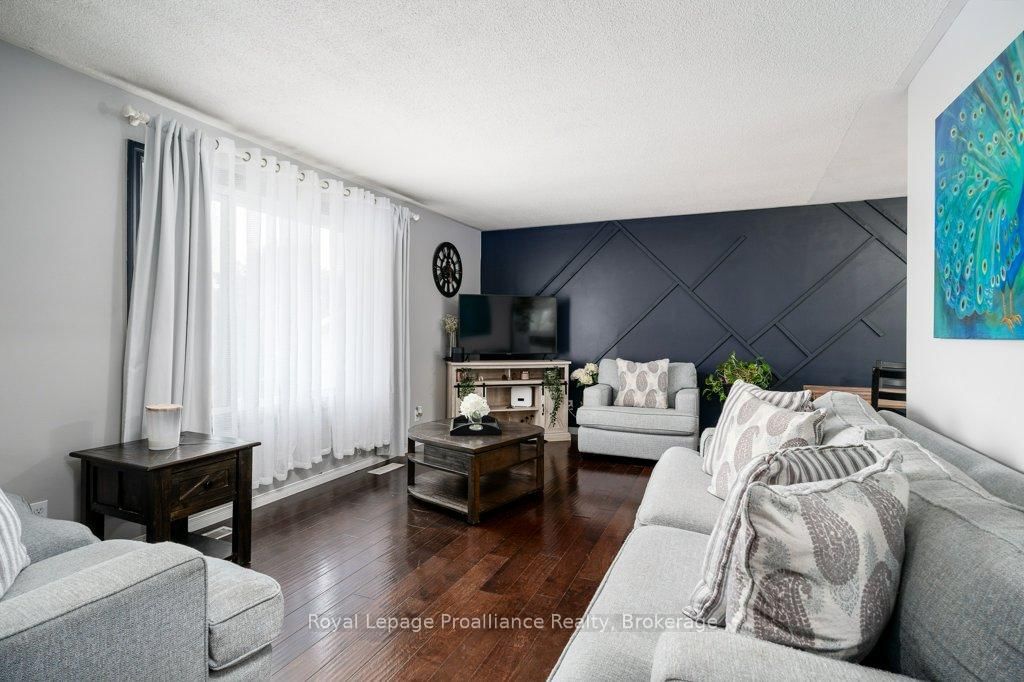 92 Wallbridge Crescent • Belleville, ON photo 8