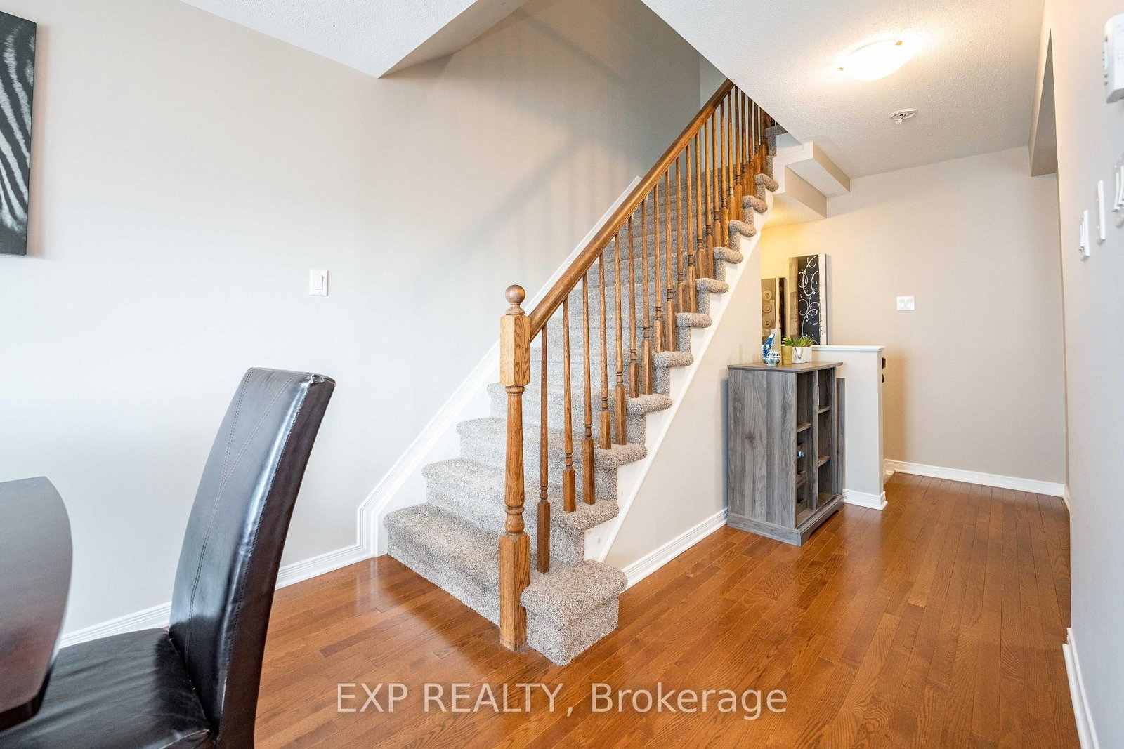 504 BARHOLM Private • Ottawa, ON photo 14