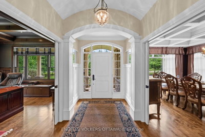 140 Lady Lochead Lane • Carp, ON photo 8