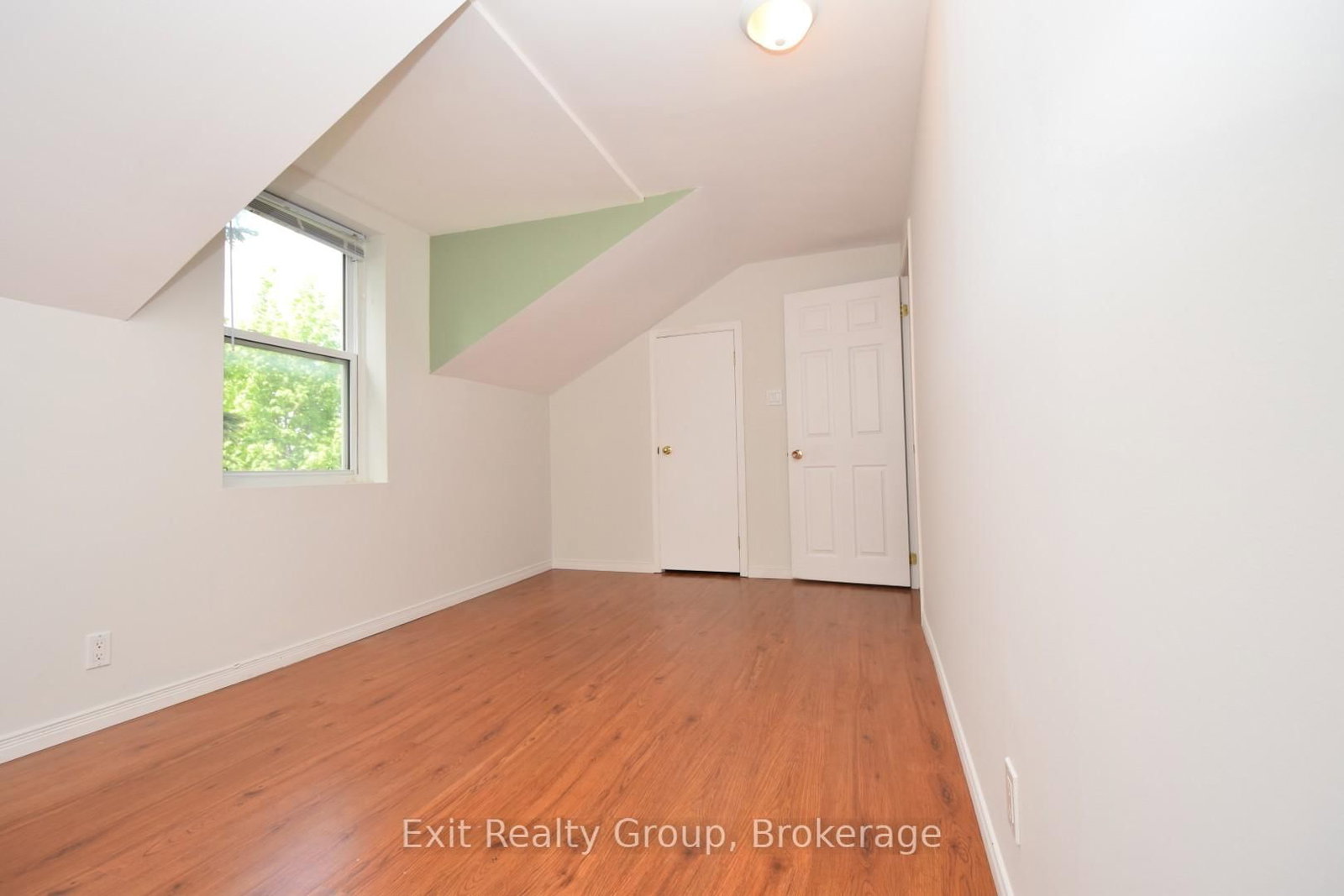 11 Flindall Street • Quinte West, ON photo 13