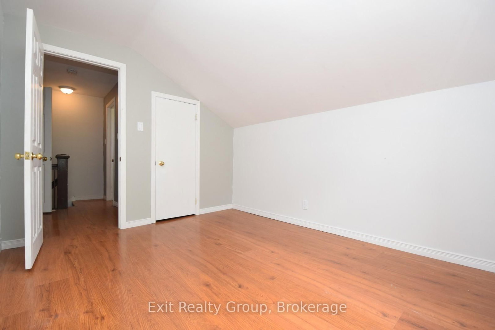 11 Flindall Street • Quinte West, ON photo 14