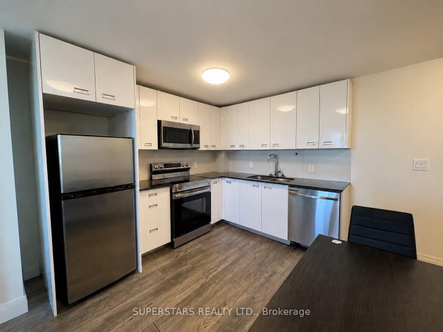 1012 - 652 Princess Street