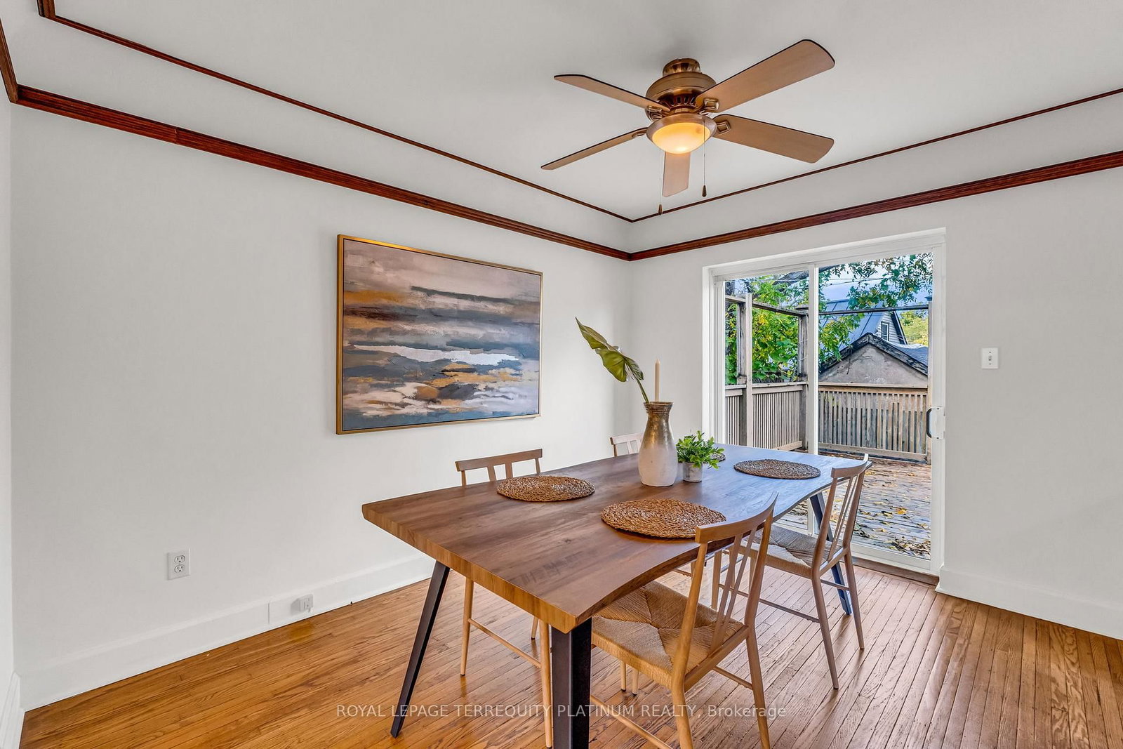 10 Locarno Avenue • Hamilton, ON photo 12