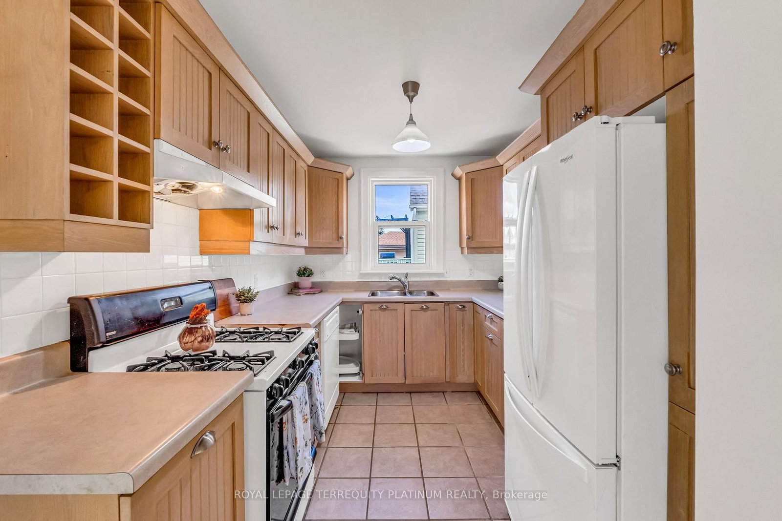 10 Locarno Avenue • Hamilton, ON photo 16