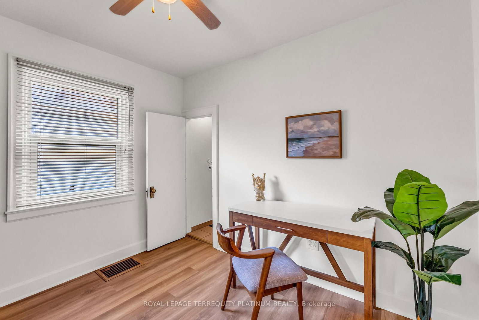 10 Locarno Avenue • Hamilton, ON photo 18