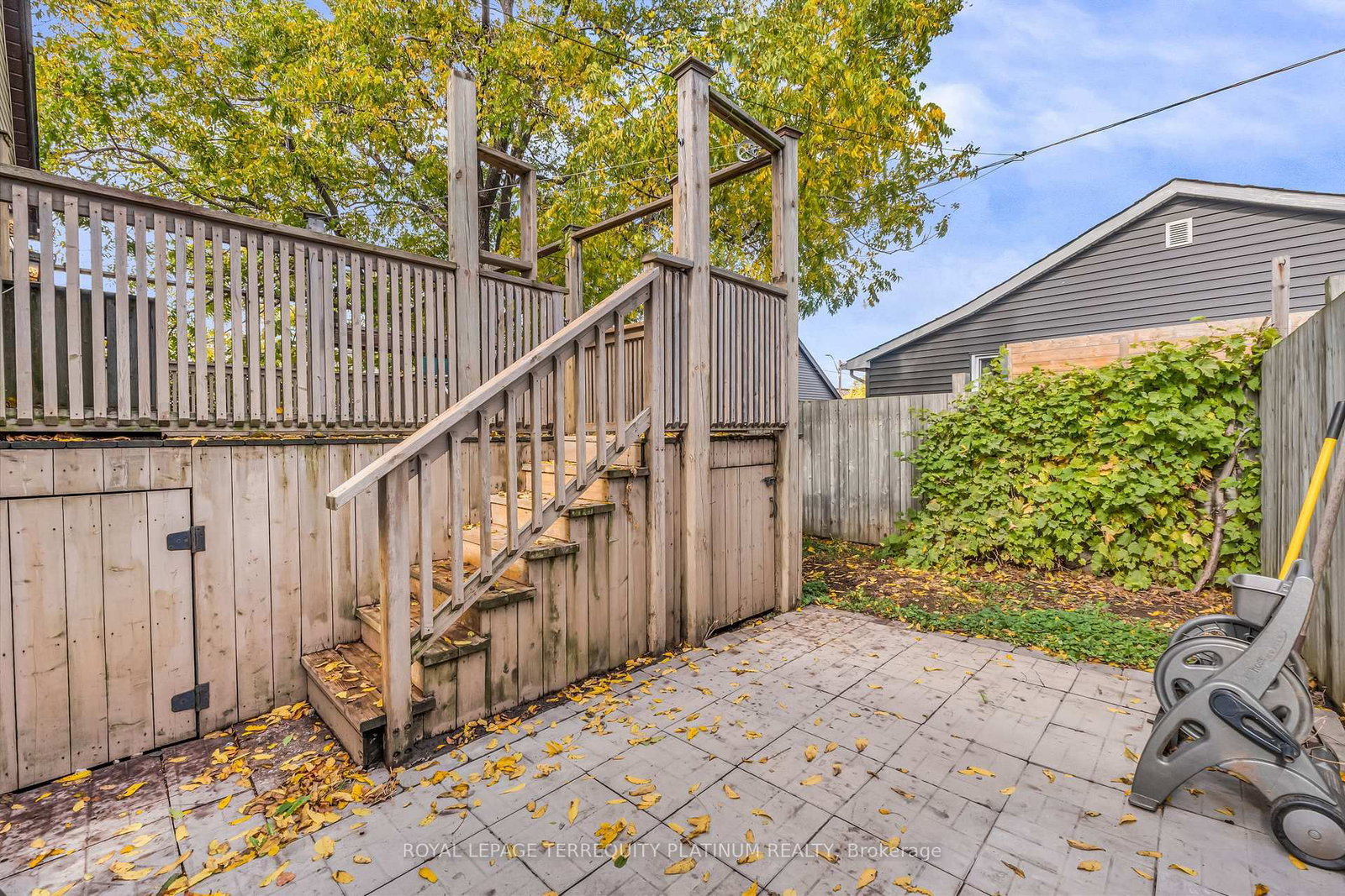 10 Locarno Avenue • Hamilton, ON photo 32