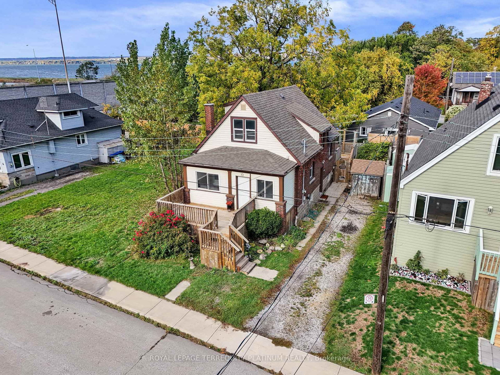 10 Locarno Avenue • Hamilton, ON photo 40
