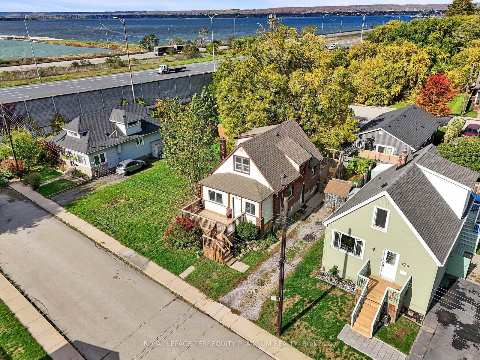 10 Locarno Avenue • Hamilton, ON photo 41