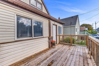 10 Locarno Avenue • Hamilton, ON photo 6