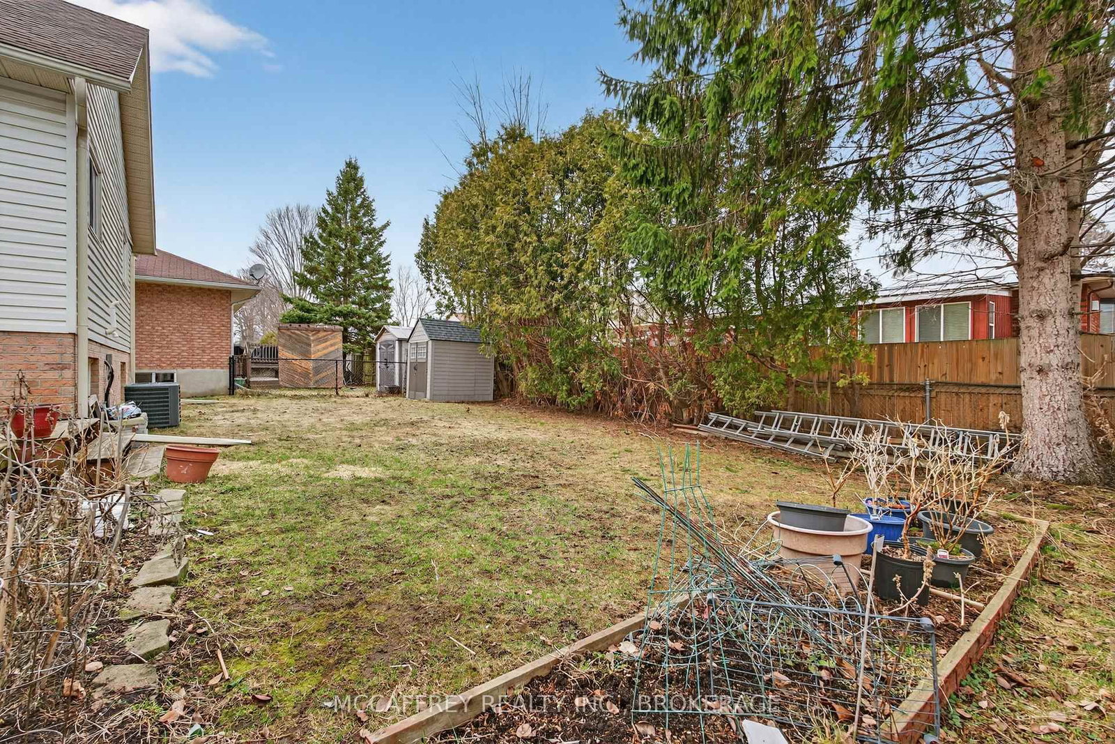 1311 CUTHBERTSON Avenue • Brockville, ON photo 39