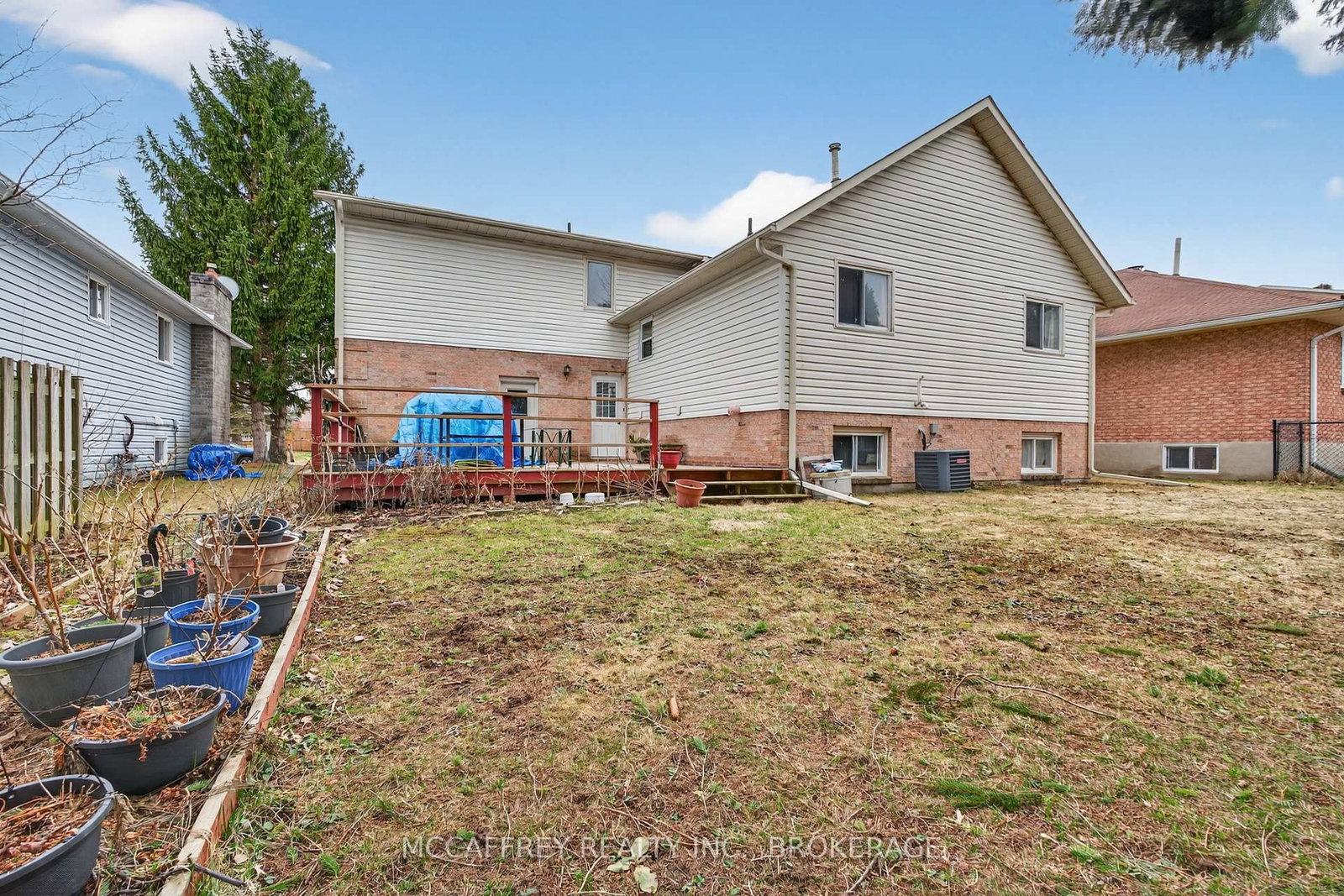 1311 CUTHBERTSON Avenue • Brockville, ON photo 40