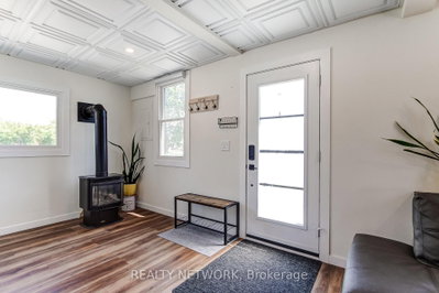 35 Pansy Avenue — photo 4