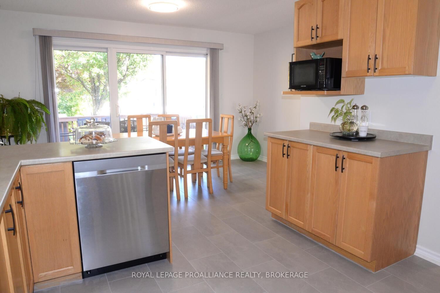 166 Ellesmeer Avenue • Kingston, ON photo 16
