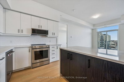 Unit 1308 — 93 Arthur Street S — more photos