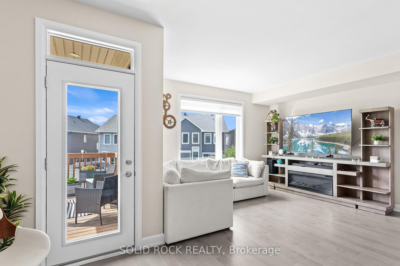 335 Grackle Street • Ottawa, ON photo 12
