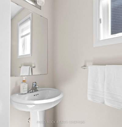 335 Grackle Street • Ottawa, ON photo 4