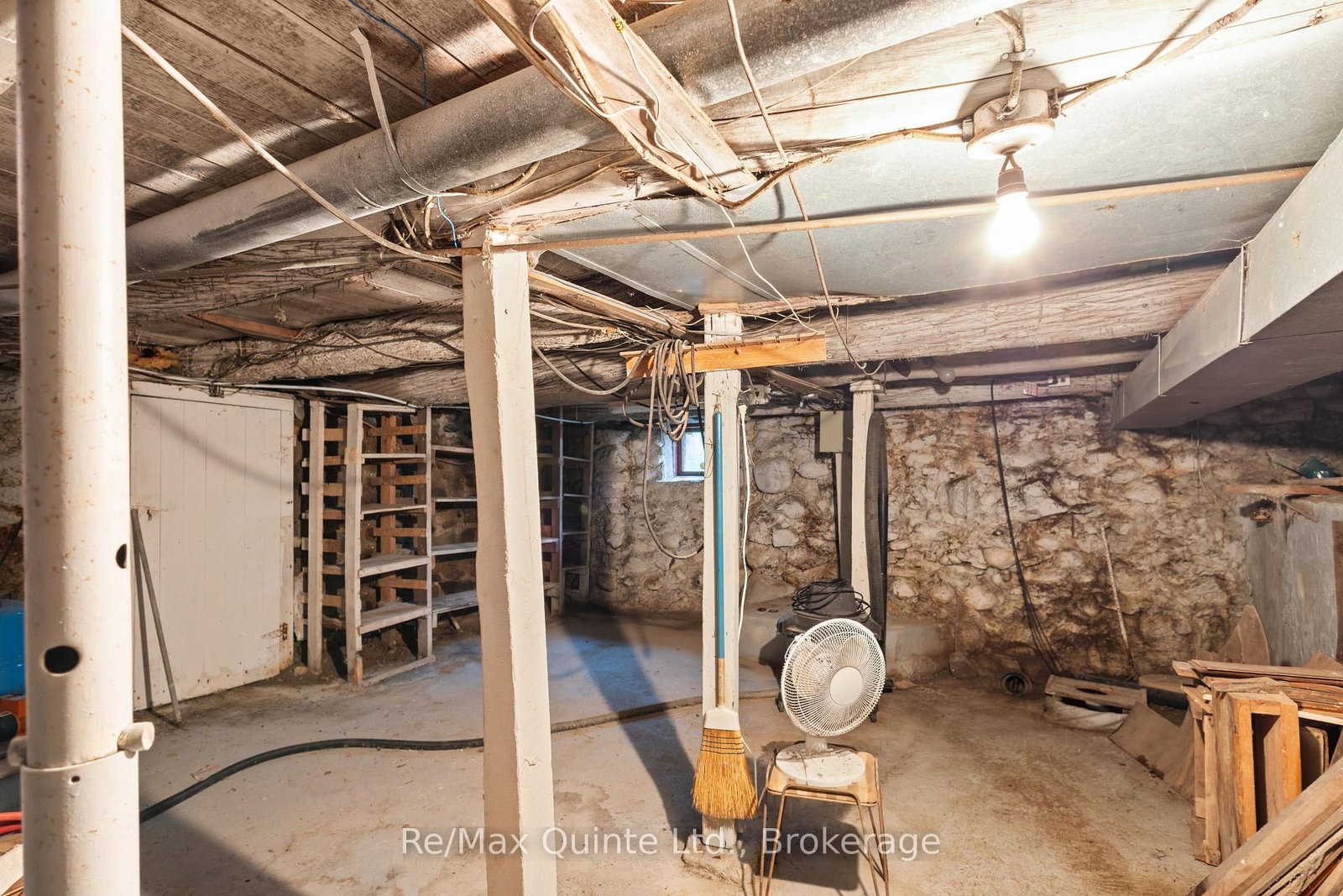 15064 Telephone Road • Brighton, ON photo 37