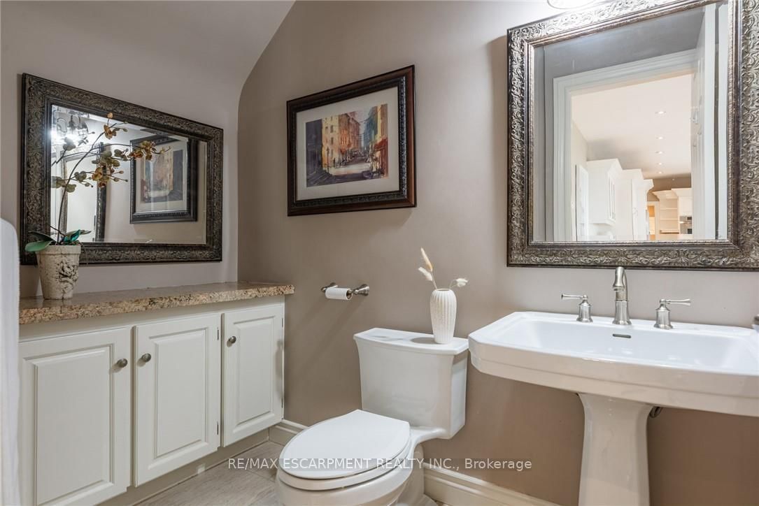 17 Lochside Dr, Hamilton, view 34