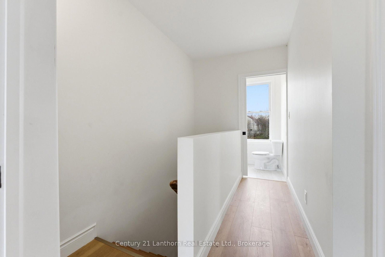 16 Store Street • Prince Edward County, ON photo 19