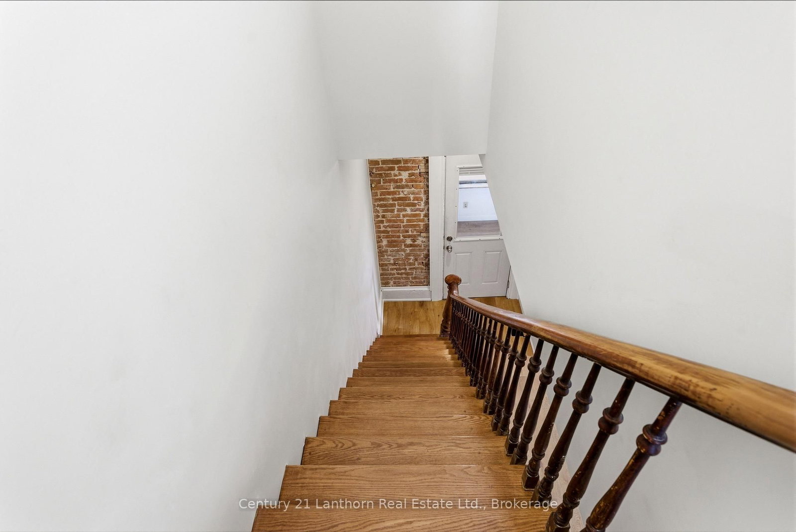 16 Store Street • Prince Edward County, ON photo 26