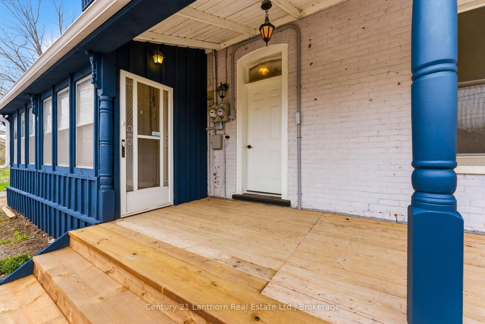 16 Store Street • Prince Edward County, ON photo 28