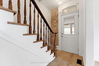 16 Store Street • Prince Edward County, ON photo 3